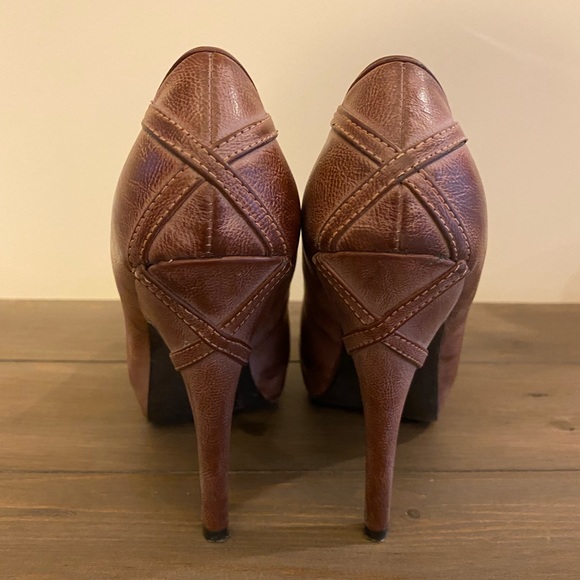 Guess High Heels - Picture 2 of 4